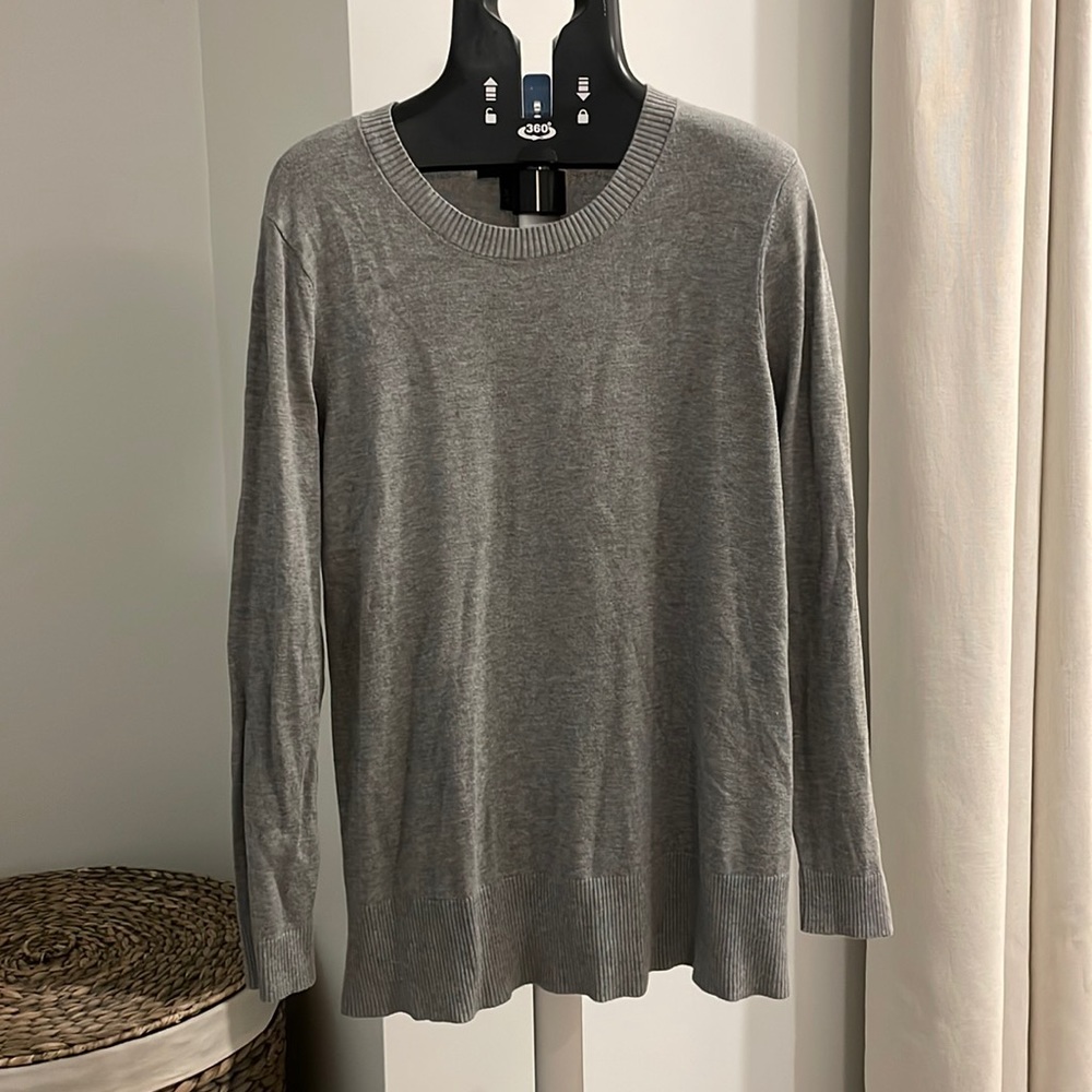 Women’s Relaxed Crewneck Sweater